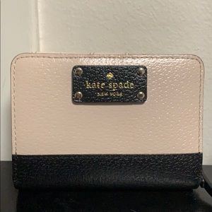 Bi fold wallet
